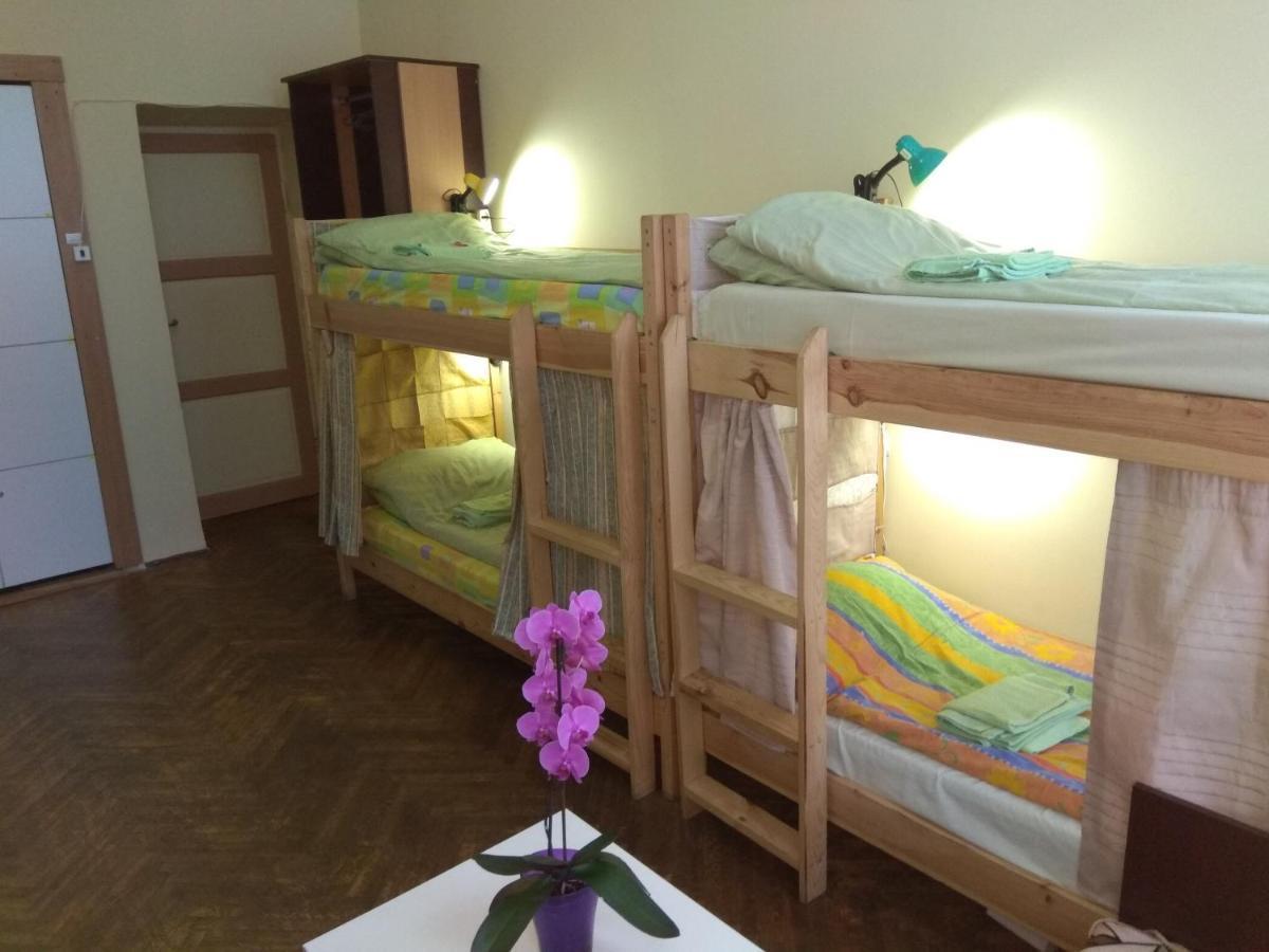 Hostel Drive ลวีฟ ภายนอก รูปภาพ